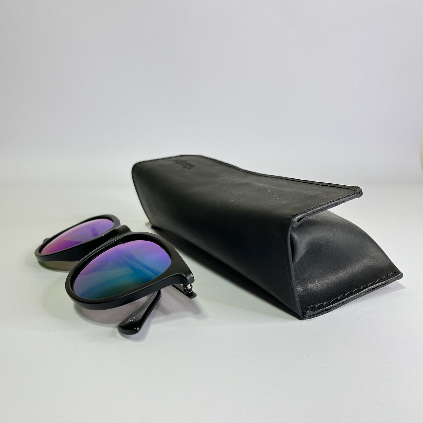 Porta Anteojos California Negro